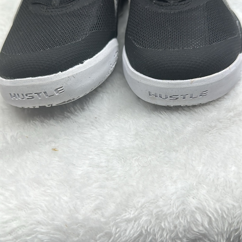 Toddlers Nike Tennis shoes size 13.5C - Picture 7 of 7